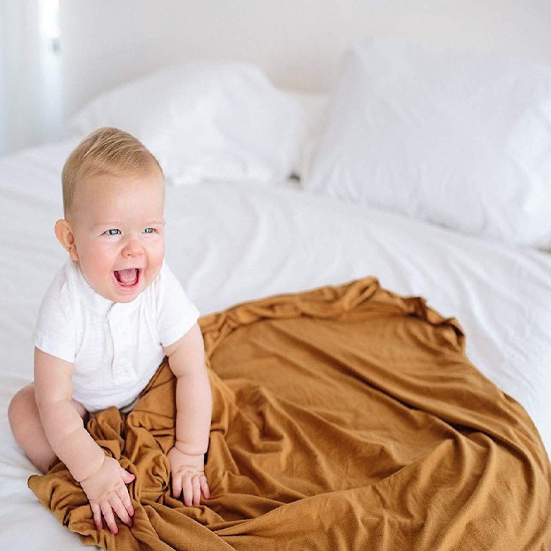 Pure Black Color Baby Wrap Ult - đánh giá và giá Swaddle Blanket Muslin